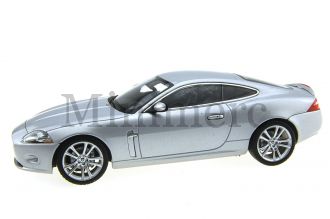 Jaguar XK Coupe Scale Model