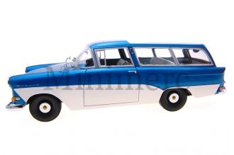 Opel Rekord P1 Caravan Scale Model