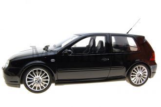 Volkswagen Golf IV R32 Scale Model