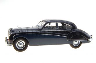 Jaguar MK VIII Scale Model