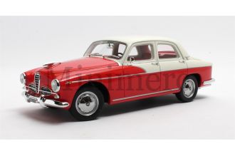 Alfa Romeo 1900 Super Berlina Scale Model