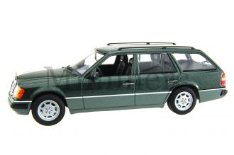 Mercedes 300 TE Scale Model