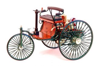 Benz Patent Motorwagen Scale Model