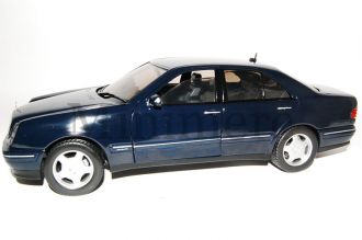 E CLASS 320 ELEGANCE Scale Model