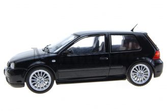 Volkswagen Golf IV R32 Scale Model