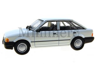 Ford Escort GL Scale Model