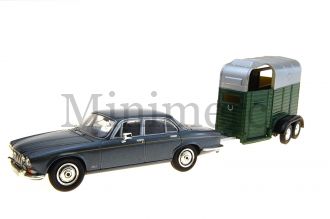 Jaguar XJ6 4.2 Series I & Towing Horse Box Scale Model