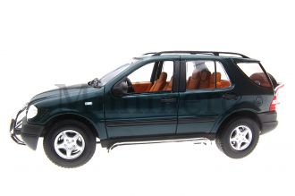 Mercedes ML 320 Scale Model