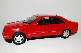 E CLASS 320 ELEGANCE Scale Model
