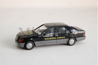 W140 Scale Model